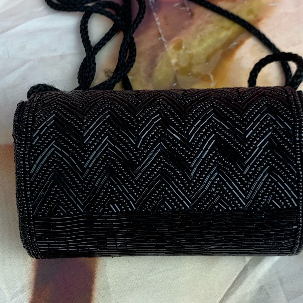 Vintage Hand Beaded Circle Bag with added Zero - Picture 5 of 8